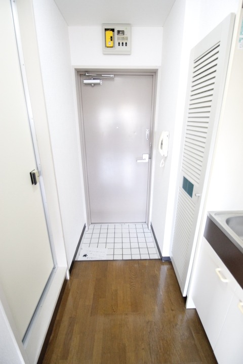 玄関　※他部屋参考写真