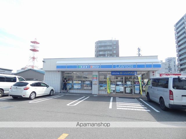 コンビニ　ローソン（コンビニ）まで610m