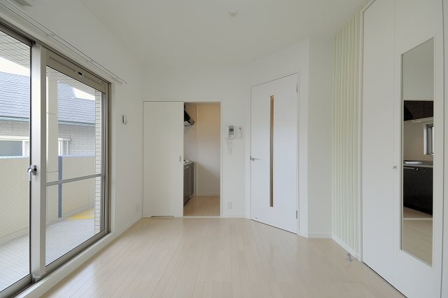 居室・リビング　※別号室の参考写真になります。