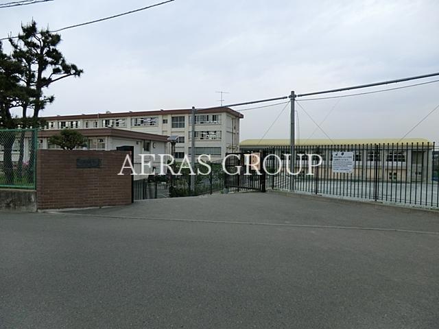 中学校　茅ヶ崎市立松林中学校（中学校）まで1120m