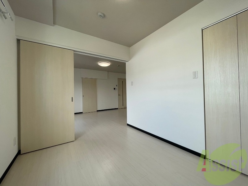その他部屋・スペース　白を基調とした明るい印象のお部屋になっています！