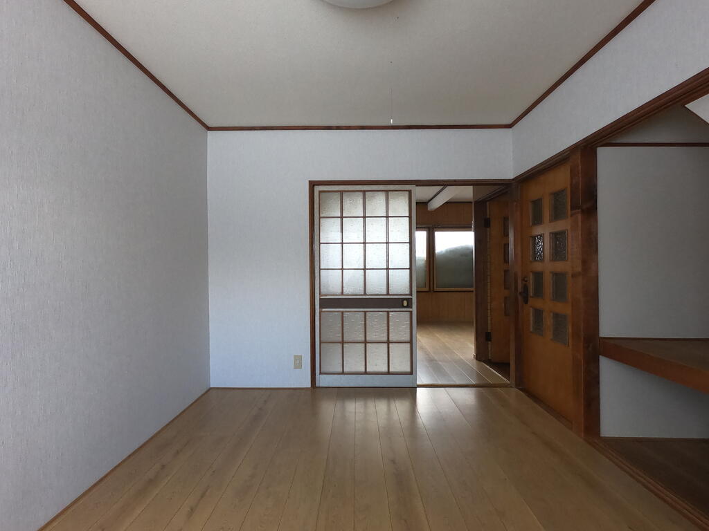 桜2丁目貸家の内装写真