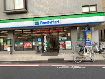 コンビニ　ファミリーマート 中野新井二丁目店（コンビニ）まで421m