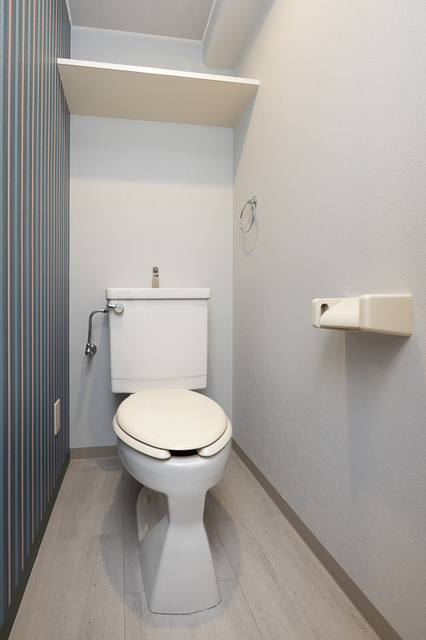 トイレ　※写真は同タイプ住戸です。