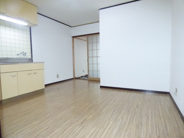 吉マンションの居間写真