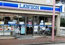 コンビニ　ローソン　東矢口二丁目店（コンビニ）まで392m