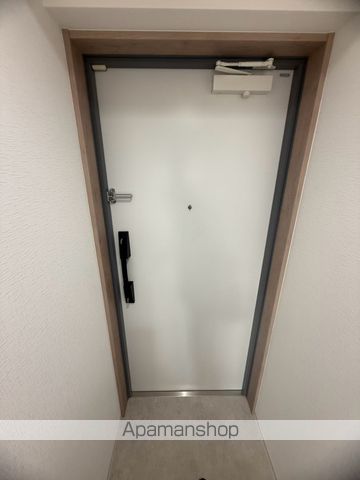 レオーネ池袋SOUTHの玄関写真