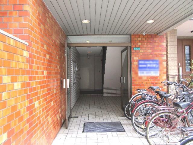 エントランス　お帰りなさいませ