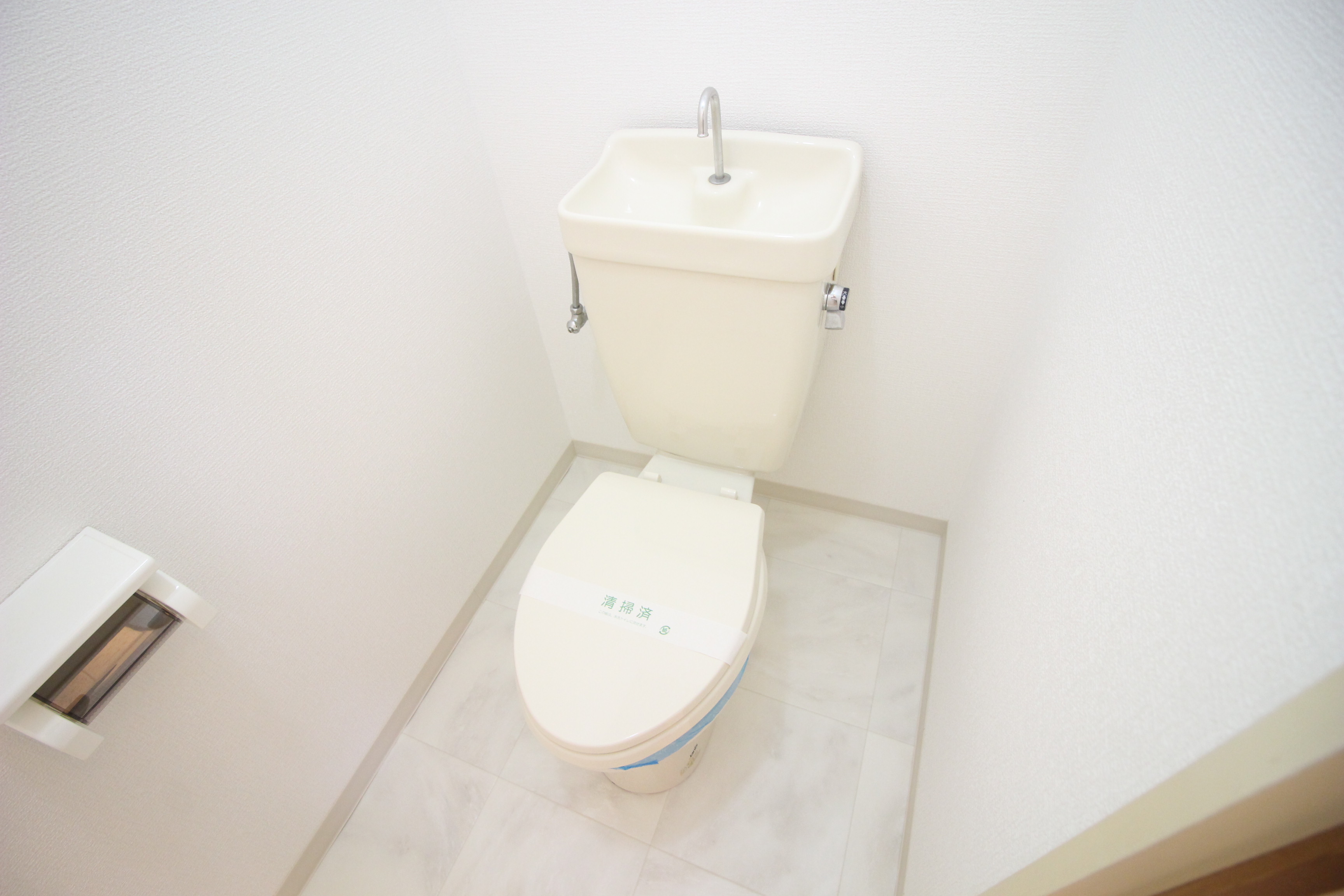 ＪＲ博多南線 博多南駅 徒歩27分 2階建 築36年のトイレ写真