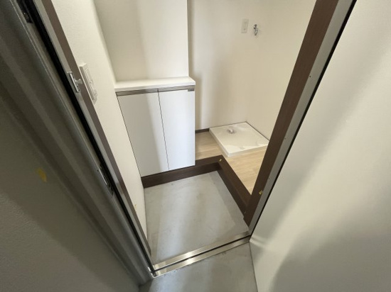 玄関　収納もある玄関です