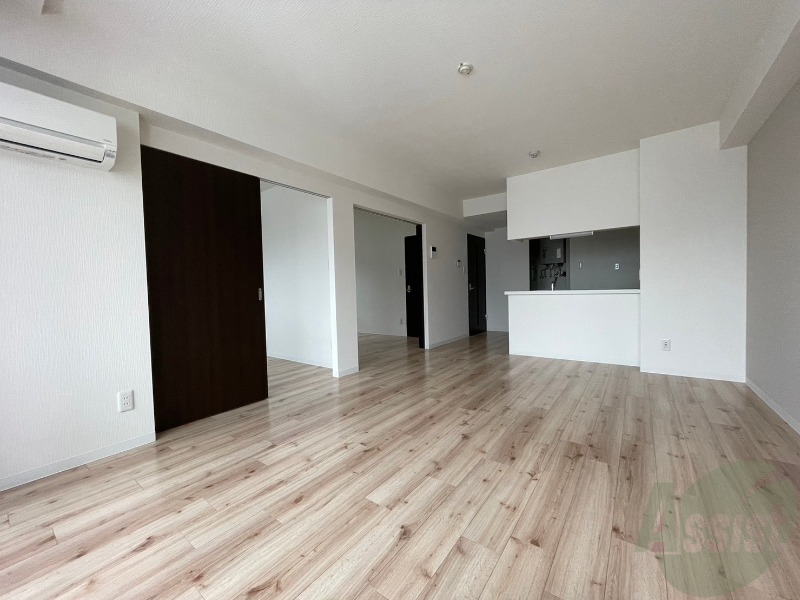 居室・リビング　広くてキレイなお部屋が広がっていて、充実した生活が送れそう。