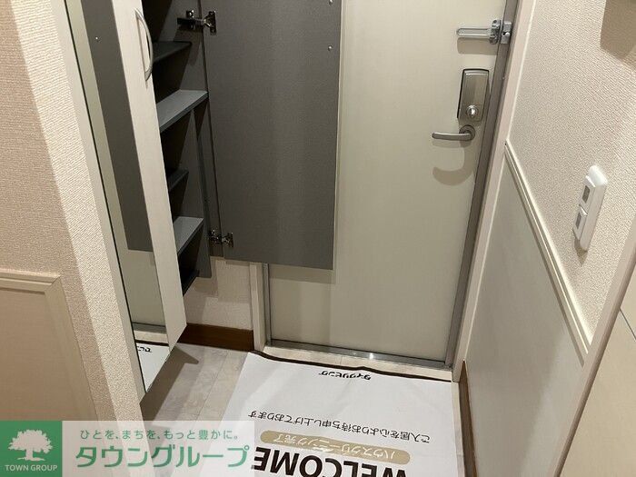 玄関　お問合せはタウンハウジングまで！※現地待合わせ相談可能