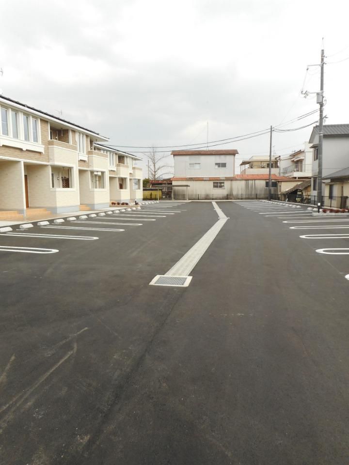駐車場　駐車場