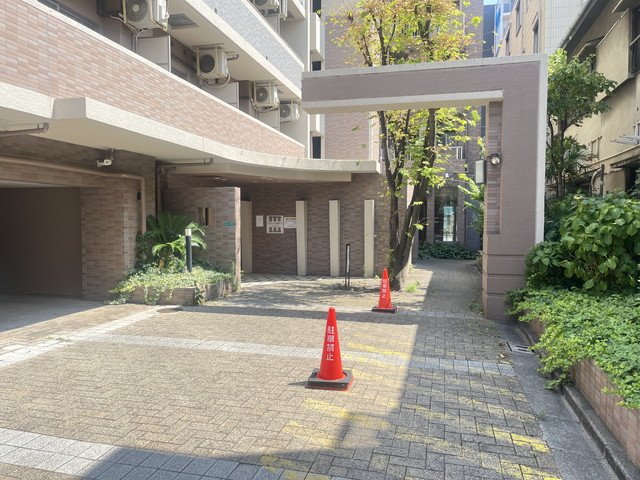 ＪＲ東海道本線 塚本駅 徒歩3分 11階建 築26年の外観写真