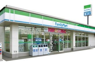 コンビニ　ファミリーマート永代門前仲町店（コンビニ）まで76m