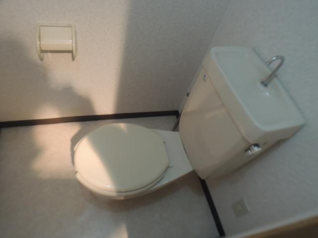 トイレ　トイレもきれいです