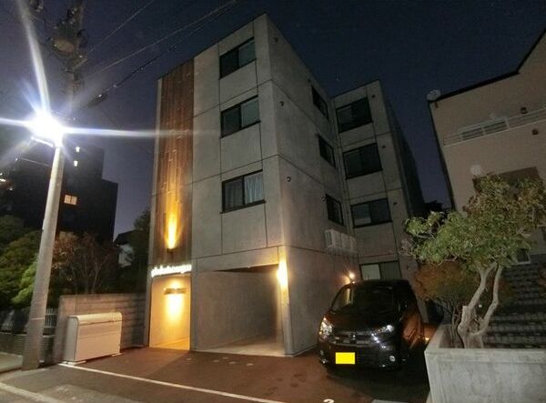 地下鉄東西線 南郷７丁目駅 徒歩9分 築6年