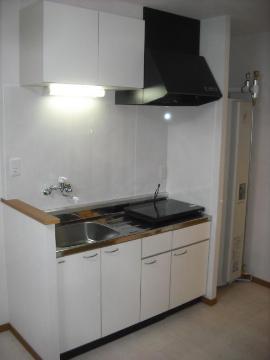 室蘭市 2階建 築14年のキッチン写真
