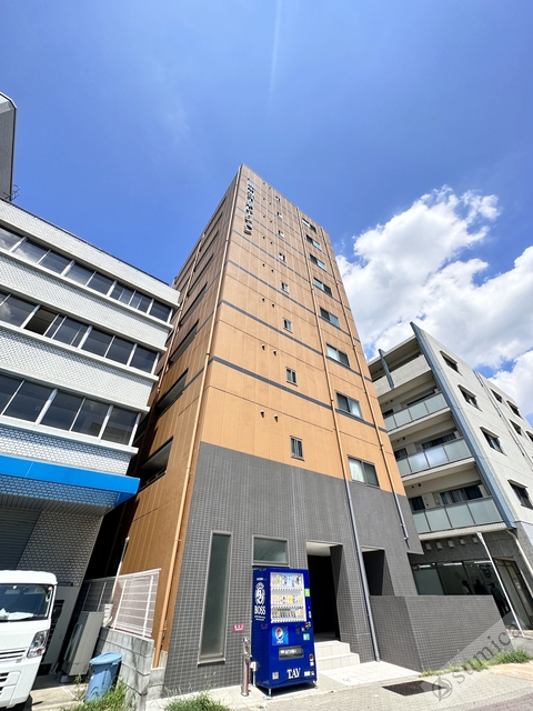 建物外観　大通りに面し日当たりのいいマンションです♪