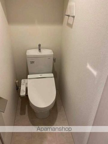 都営新宿線 住吉駅 徒歩7分 9階建 築8年のトイレ写真