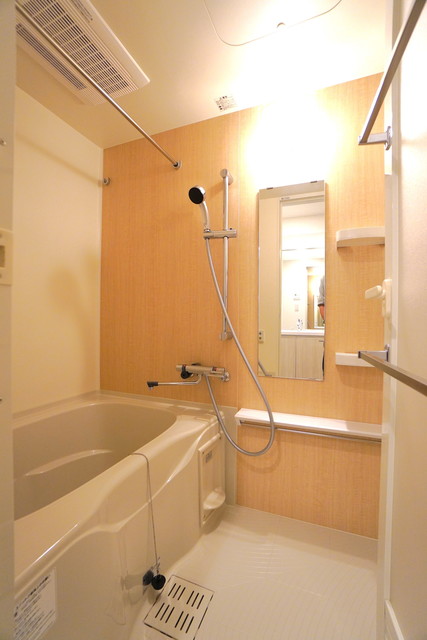 バス・シャワールーム　※写真は同タイプ住戸です。