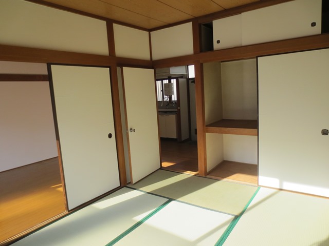 収納　現況を優先します