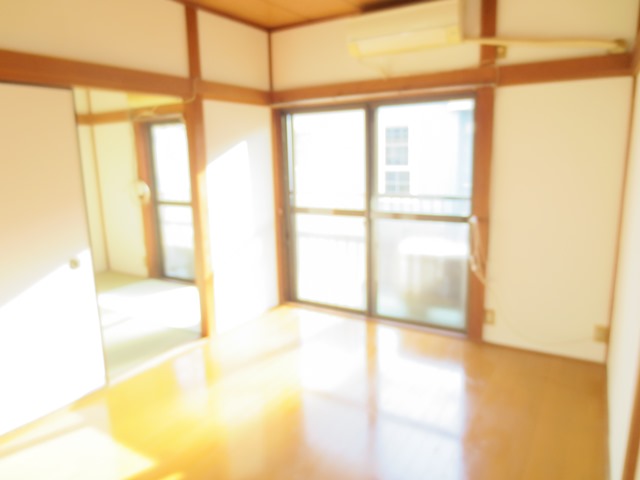 居室・リビング　現況を優先します