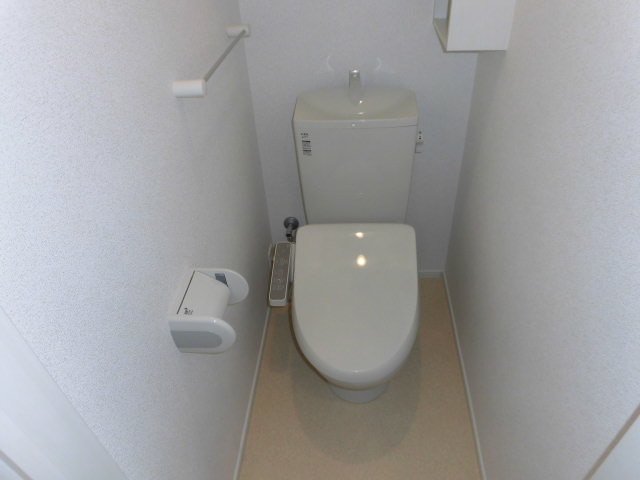 トイレ　反転タイプの画像です