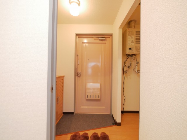 玄関　※別号室参考画像