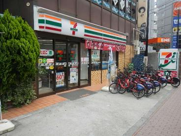 コンビニ　セブンイレブン芝浦3丁目店（コンビニ）まで172m