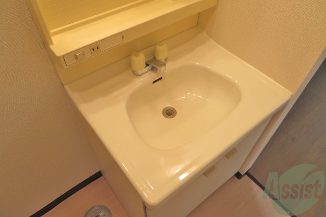 洗面設備　独立洗面があるのはありがたいです。