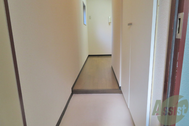 玄関　玄関もちょうどいいサイズですね。