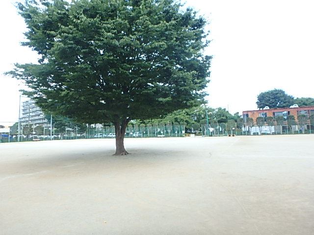 【内田レジデンスの公園】