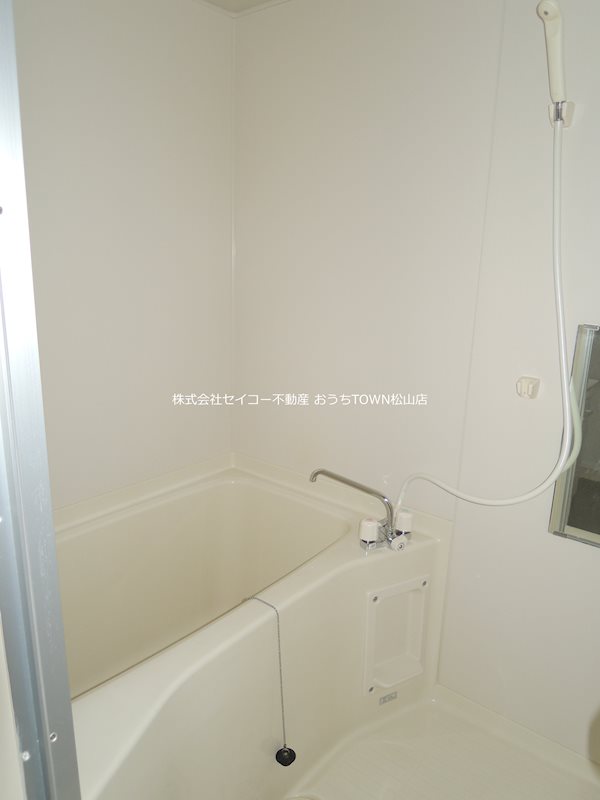 バス・シャワールーム　キレイなバスルーム！