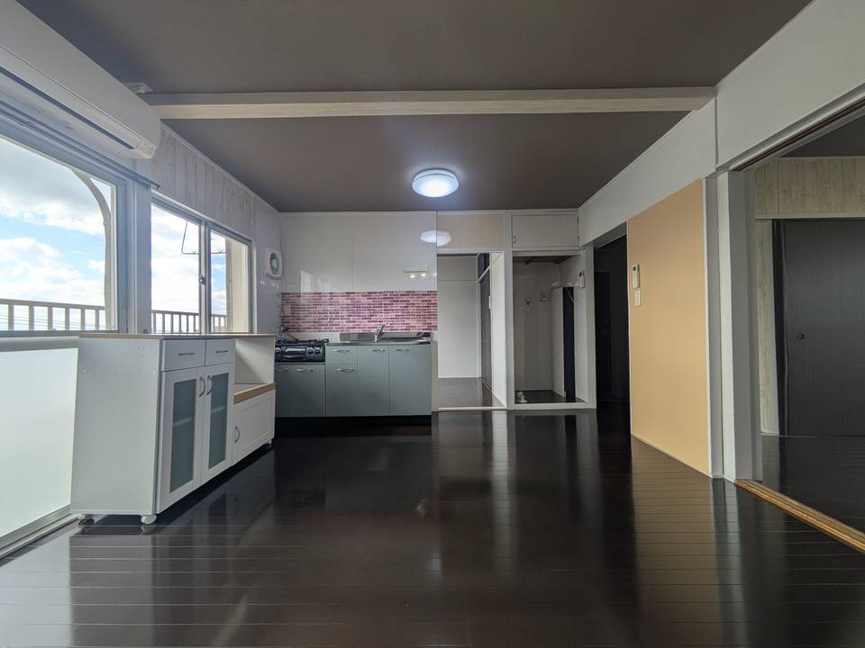 居室・リビング　リビング