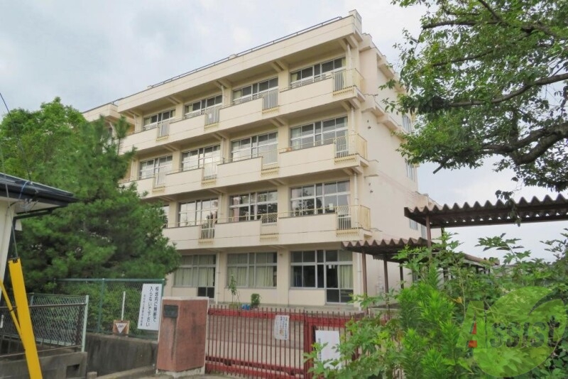 中学校　仙台市立袋原中学校（中学校）まで1486m