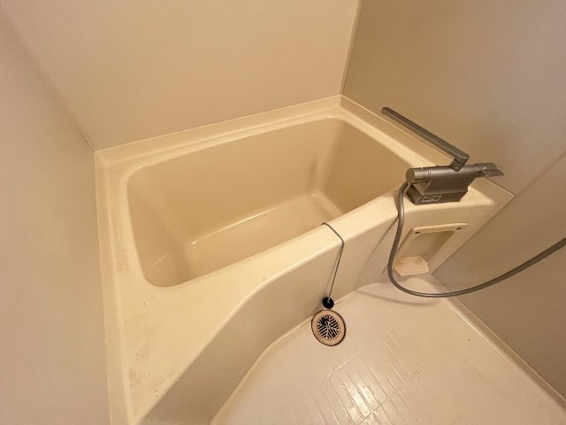 バス・シャワールーム　日々の疲れを癒すお風呂付です
