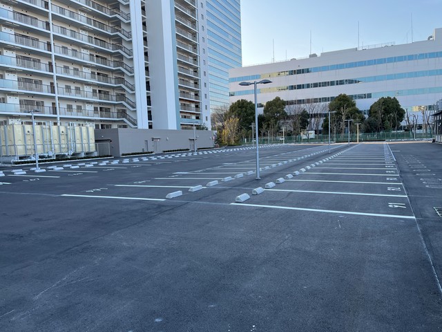 【セントガーデン海老名II街区の駐車場】