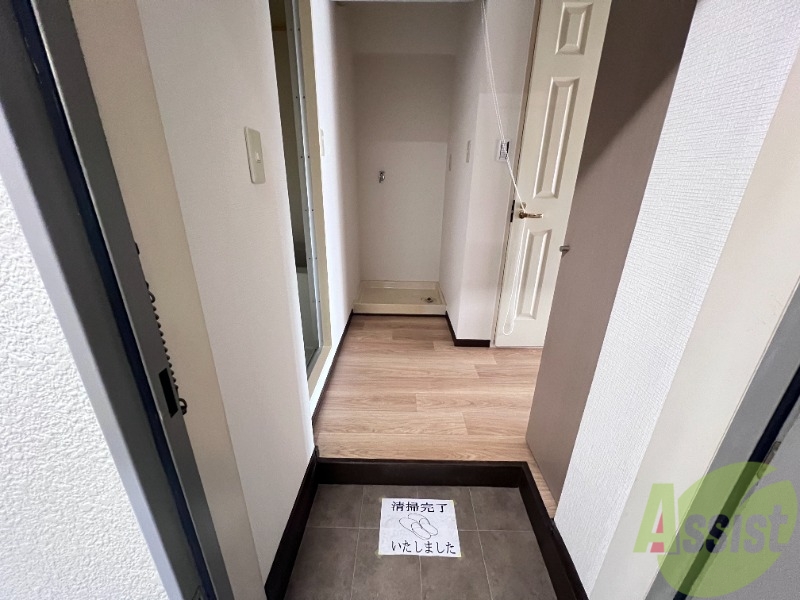 【神戸市兵庫区塚本通のマンションの玄関】