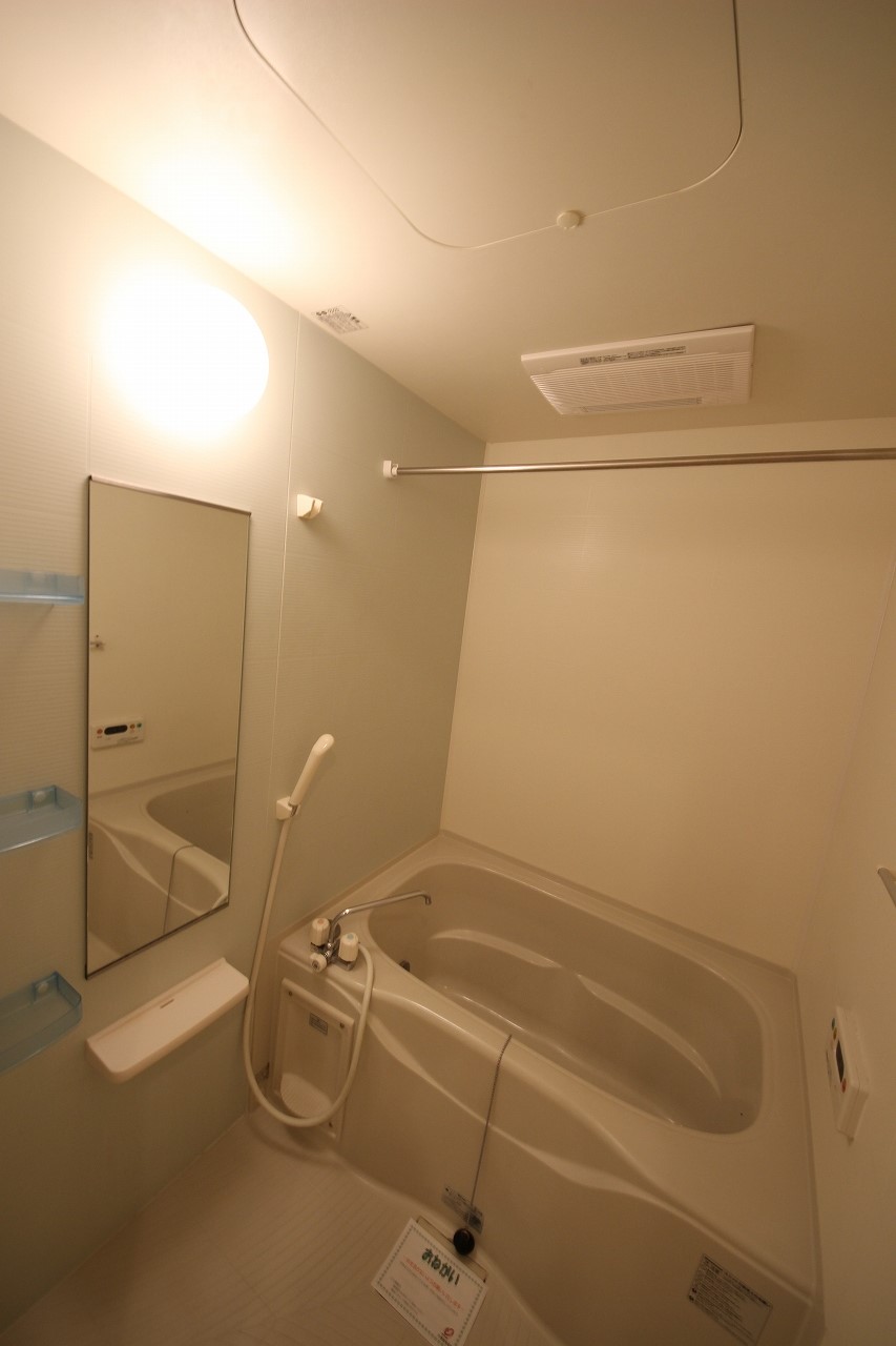 バス・シャワールーム　きれいなお風呂です