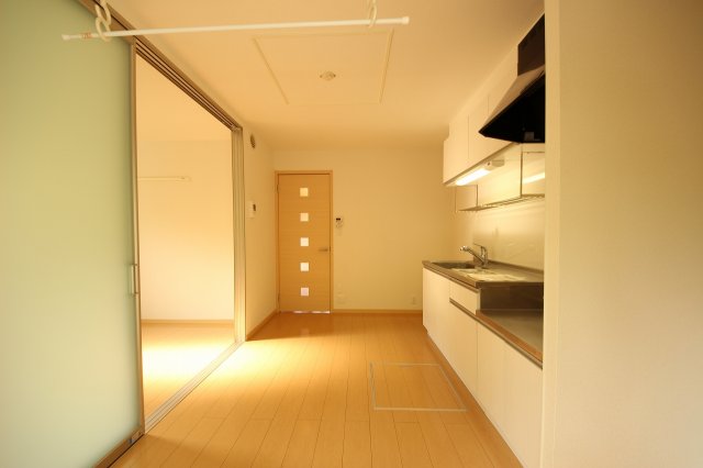 居室・リビング　ダイニングキッチンです