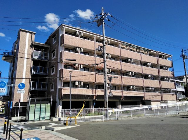 アートプラザ京田辺の建物外観