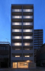 名古屋市中区平和のマンションの建物外観