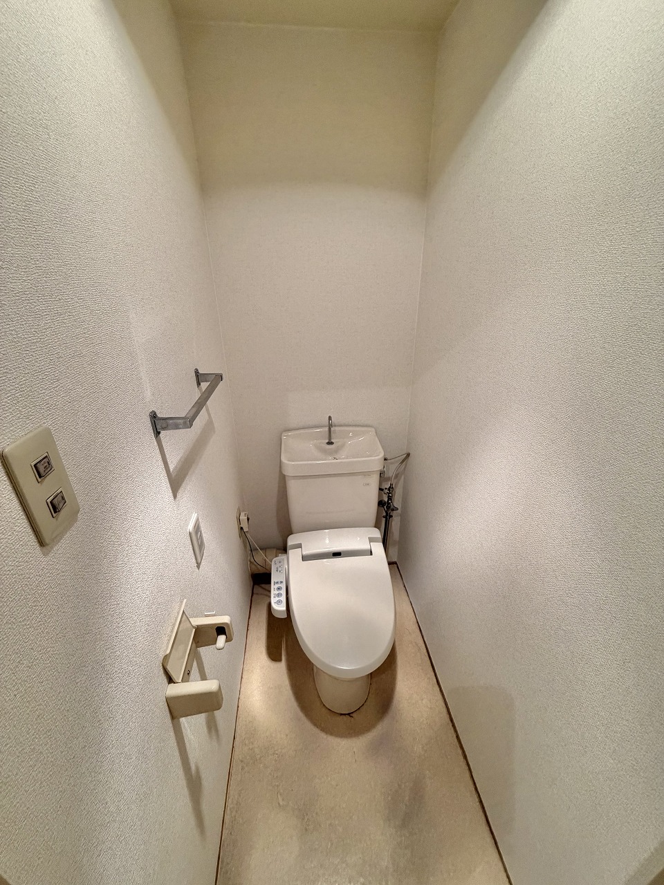 ＪＲ山陽本線 新長田駅 徒歩14分 5階建 築30年のトイレ写真