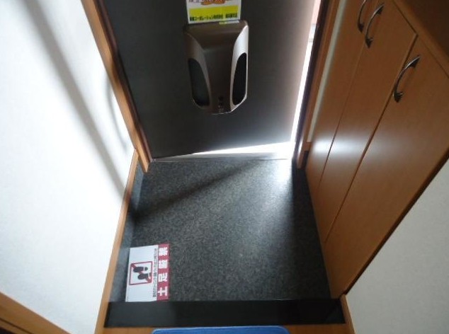 玄関　玄関部分