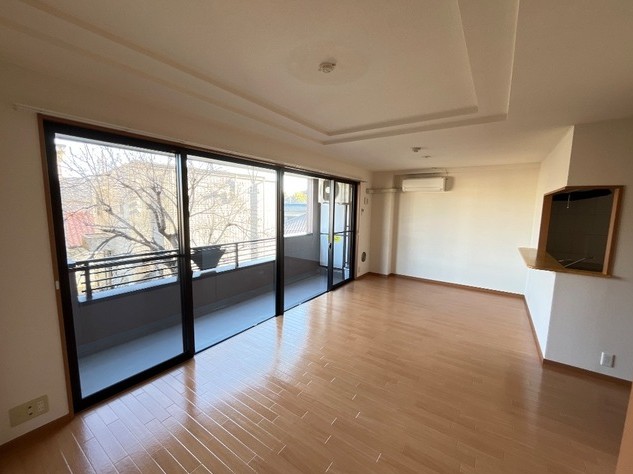 居室・リビング　広々16帖！