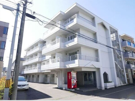 【札幌市西区山の手三条のマンションの建物外観】