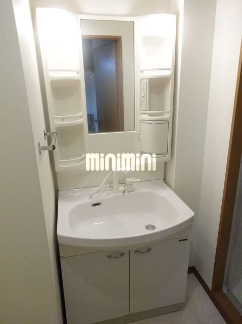 洗面設備　洗髪洗面化粧台