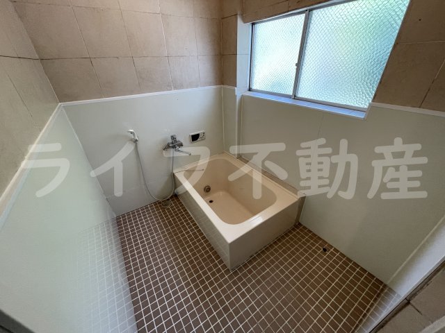 バス・シャワールーム　お風呂で日々の疲れを落としましょう