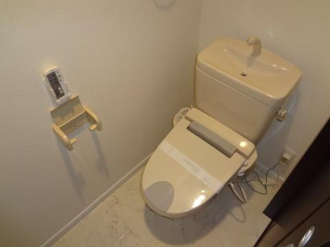 トイレ　シャワー付トイレ